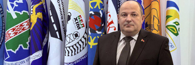 С Новым годом поздравляет председатель РК Белхимпрофсоюза Андрей Жук