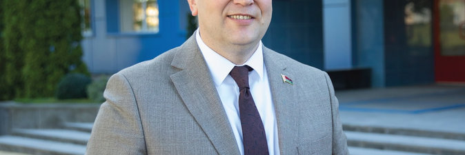 Поздравление председателя концерна «Белнефтехим» с Днем работников нефтяной, газовой и топливной промышленности