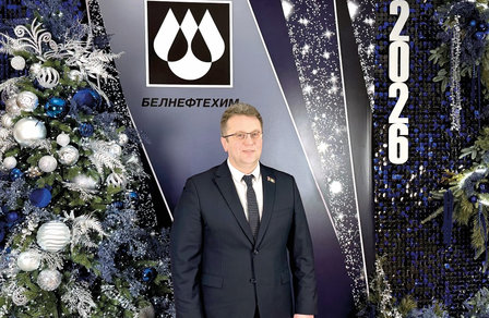 Стратегия прорыва — в интервью с председателем концерна «Белнефтехим» Ильей Иканом