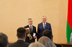 РАБОТНИКАМ ОТРАСЛИ — ВЫСОКИЕ НАГРАДЫ 