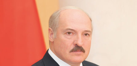 Александр Лукашенко поздравил ОАО «Лакокраска» с 60-летием