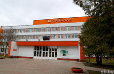 На швейно-трикотажной фабрике «Світанак» изготавливают собственное полотно из полиэфирного волокна ОАО «СветлогорскХимволокно»