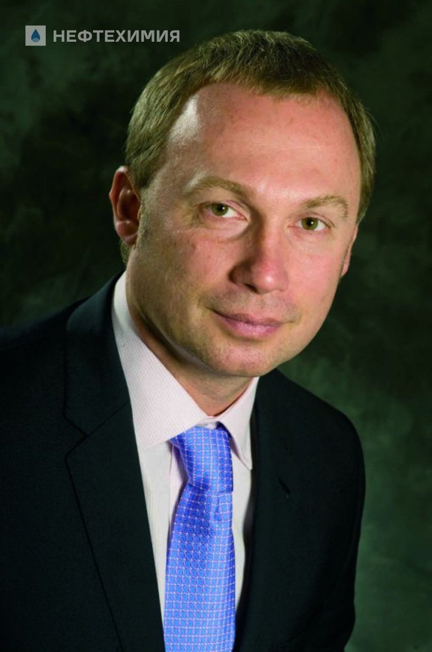 РОССИЯ РАЗВОРАЧИВАЕТСЯ НА ВОСТОК: в 2013 году и первом полугодии 2014 года отмечается резкое сокращение прибыли нефтепереработки всех ведущих западноевропейских нефтяных компаний