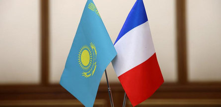 Казахстан планирует нарастить экспорт нефти во Францию