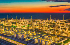 В Китае — бум нефтехимии