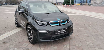 В этом году украинцы приобрели почти 7 тыс. электромобилей