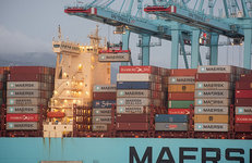 Контейнеровоз, работающий на метаноле: первый пошел