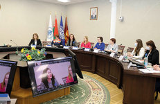 ЖЕНСКИЙ ДЕНЬ В ФЕВРАЛЕ 