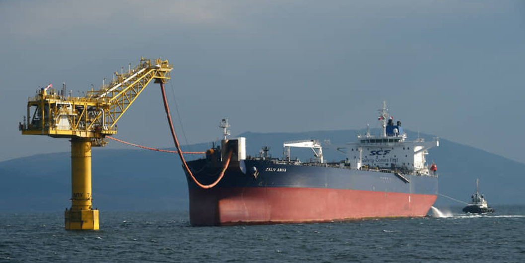 Безопасно ли использовать старые танкеры для транспортировки нефти? Спойлер: возраст перевозкам не помеха