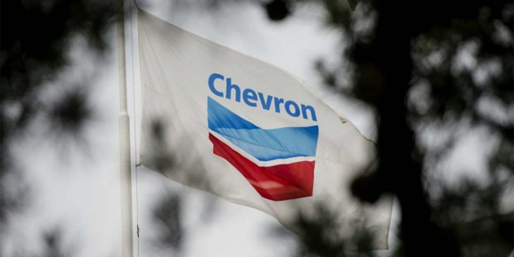 Chevron обещает увеличить вложения в декарбонизацию 