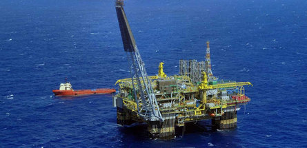 SOCAR Trading заключила контракт на поставку нефти в Беларусь