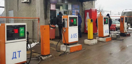 В Украине прекращена деятельность 658 нелегальных АЗС