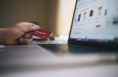 ZOOM и Instashop запустили сервис онлайн-заказов на АЗС