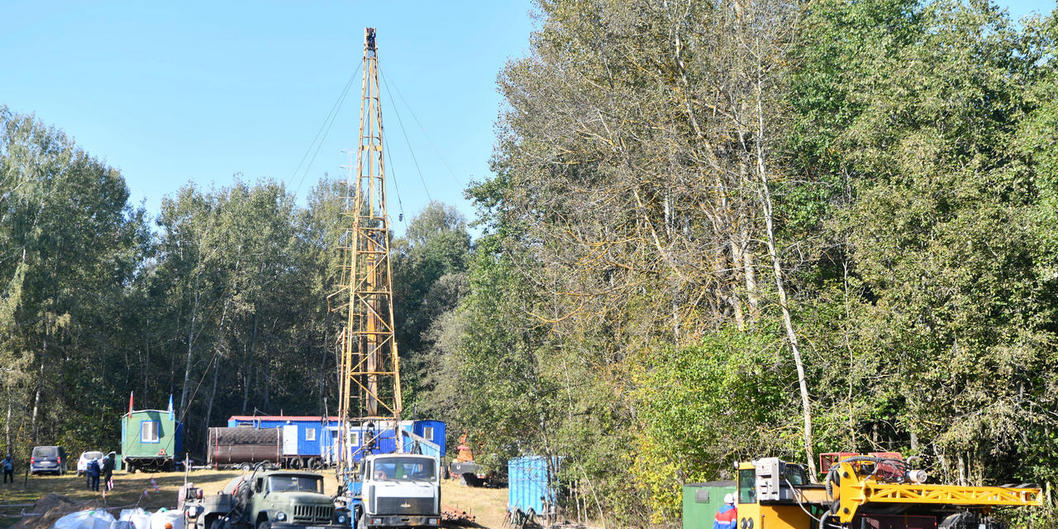 В Витебской области начали бурить скважину