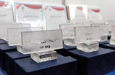 СТАТУС ОБЯЗЫВАЕТ