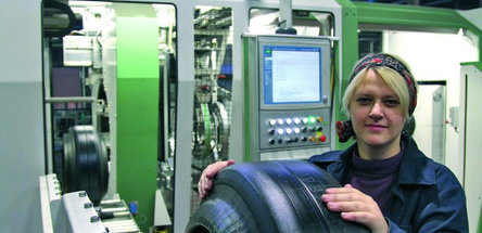 НА УРОВНЕ МИРОВЫХ СТАНДАРТОВ 