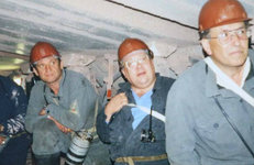 «МЫ СОХРАНИЛИ ЗАВОД ― ЭТО ГЛАВНОЕ»: директору Гомельского химического завода исполнилось 75!