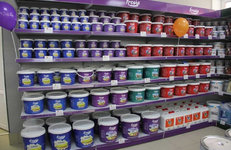 НОВЫЙ ФИРМЕННЫЙ МАГАЗИН ЛИДСКОЙ «ЛАКОКРАСКИ»: все оттенки яркого в одном месте