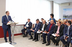 Андрей Рыбаков встретился с коллективом ОАО«Могилевхимволокно»