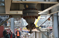 ФОТОРЕПОРТАЖ: Монтаж крупногабаритных аппаратов