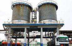 На «Нафтане» отгружен первый битум 2025 года