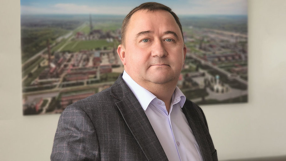 Директор завода «Полимир» Виталий Руткевич работает в военной и гражданской химии более сорока лет