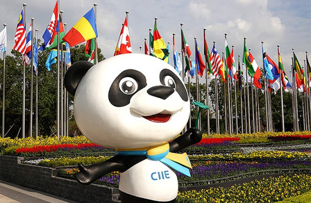 Белорусская нефтехимия представлена на Китайской международной выставке импорта в Шанхае