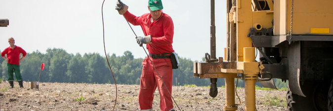 О ЧЕМ СВИСТИТ ВЗРЫВНИК? 