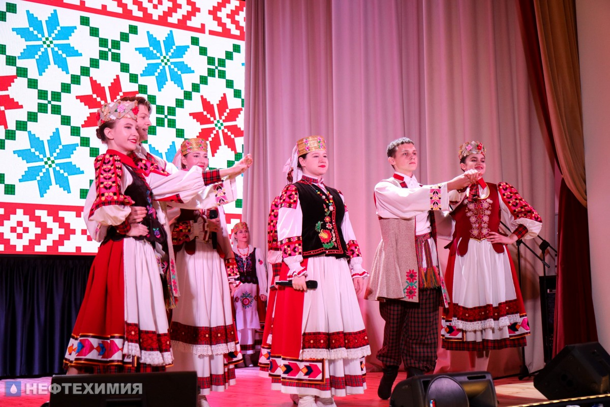 Нефтехимики поздравили БГТУ с 95-летием