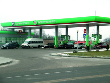 Цены на автомобильное топливо снова идут вниз