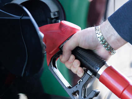 Цена на АИ-100: + 3 копейки