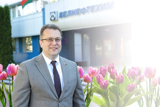 Поздравление председателя концерна «Белнефтехим» с 8 Марта