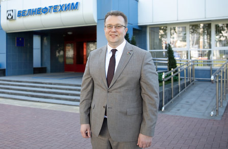 Поздравление председателя концерна «Белнефтехим» с Днем защитников Отечества и Вооруженных Сил Республики Беларусь