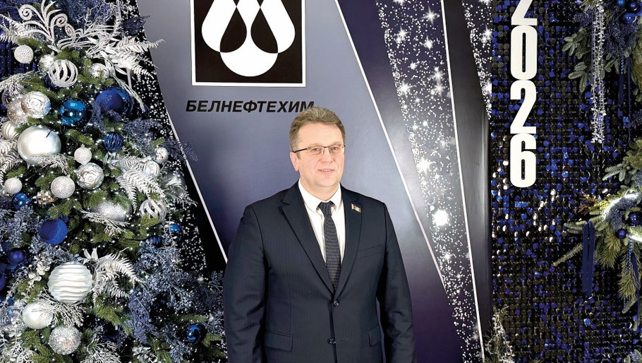 Стратегия прорыва — в интервью с председателем концерна «Белнефтехим» Ильей Иканом