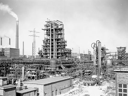 ЧЕРНЫМ ПО БЕЛОМУ