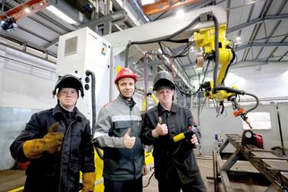 Специалистам ПУ «Нефтебурсервис» помогает робот-сварщик