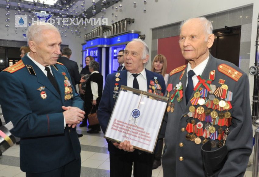 ПИСЬМО В БУДУЩЕЕ: в «Гродно Азот» была заложена капсула времени с обращением к молодёжи 2045 года