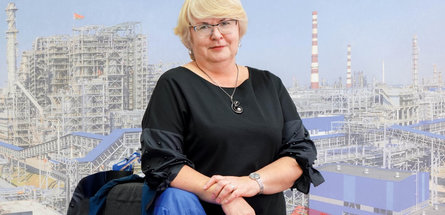 Трудовой путь начальника ЦЗЛ Мозырского НПЗ Валентины Буракевич