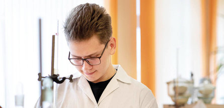 НАХИМИЧИМ? ДА! Мир изобретений потомков Менделеева