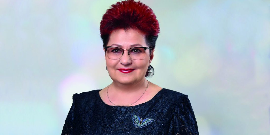 С Новым годом поздравляет председатель РК Белхимпрофсоюза Светлана Клочок   