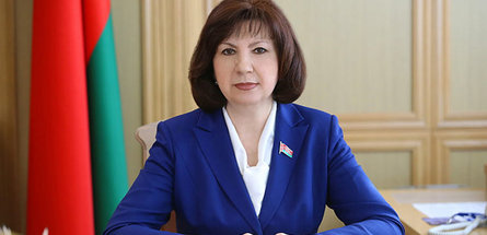 Наталья Кочанова поздравляет ОАО «Нафтан» и завод «Полимир» с юбилейными датами