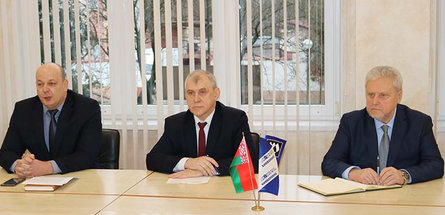 Чем опасны лайки: технику безопасности в соцсетях обсудили в ОАО «СветлогорскХимволокно»