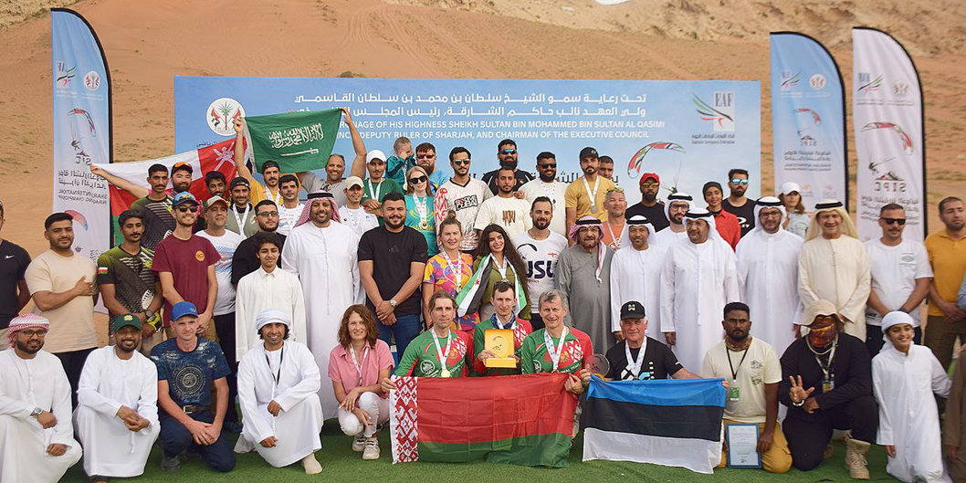 Мозырские нефтепереработчики — призеры Чемпионата по точности приземления на парапланах в ОАЭ