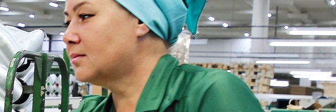 Труд работницы «Полоцк-Стекловолокна» отмечен Грамотой Совета Министров