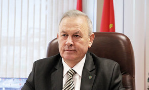 ЛЕГКО ЛИ БЫТЬ НАРОДНЫМ?