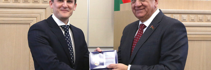 НА ПЕРЕДОВОЙ ПОЗИЦИИ РЫНКА