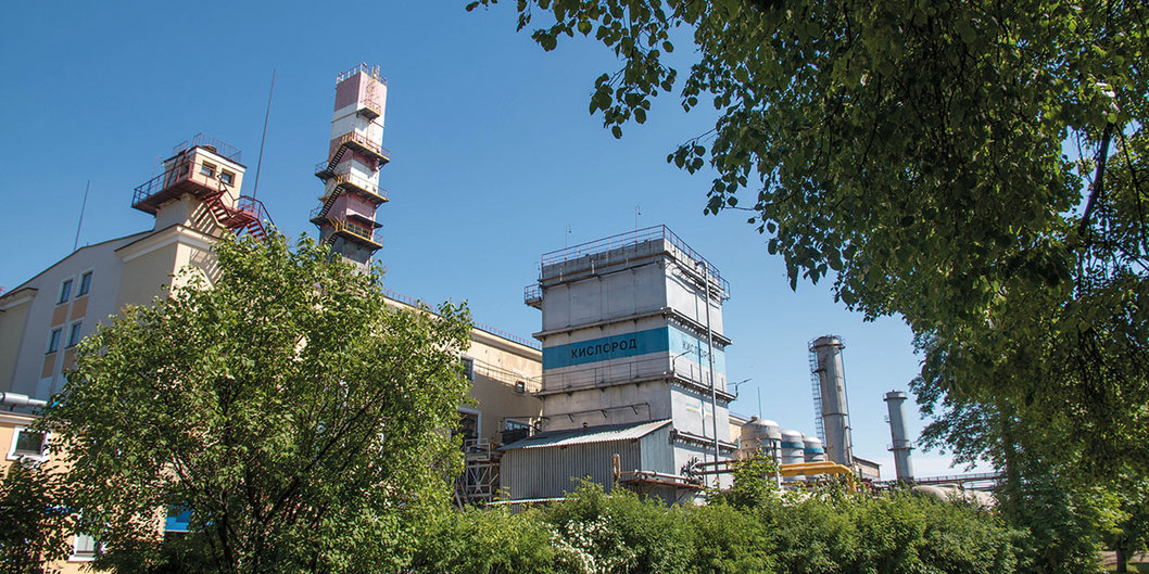 ХИМИКИ — НА ПЕРЕДОВОЙ