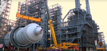 БЕЗ СУЧКА, БЕЗ ЗАДОРИНКИ: на Мозырском НПЗ установлена вакуумная колонна разделения вакуумного газойля на фракции