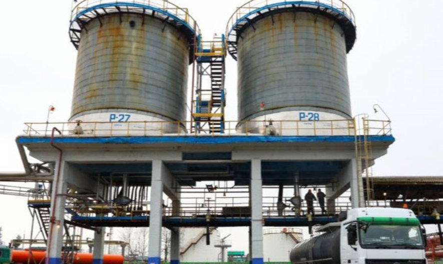 На «Нафтане» отгружен первый битум 2025 года