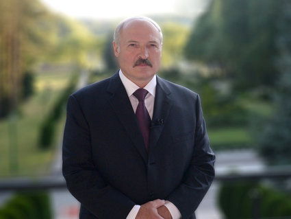 Александр Лукашенко поздравил соотечественниц с Днем матери